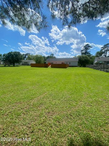 152 Meadowlark Lane, Newport, NC 28570