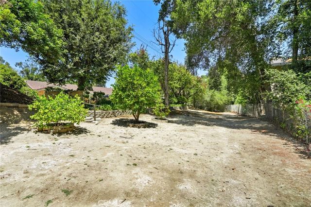 4450 Romero Drive, Tarzana, CA 91356