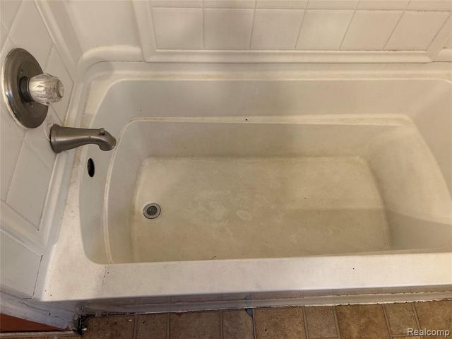 6506 Stahelin Avenue, Detroit, MI 48228