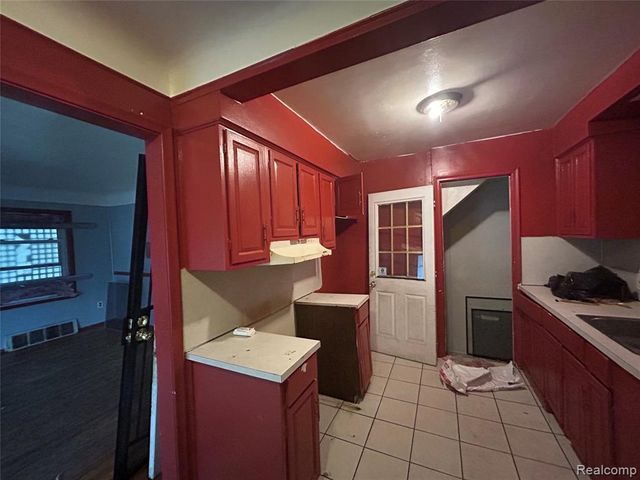 6506 Stahelin Avenue, Detroit, MI 48228