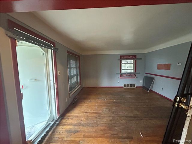 6506 Stahelin Avenue, Detroit, MI 48228