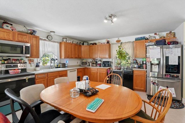 333 Ridge Road, Farmington, NH 03835