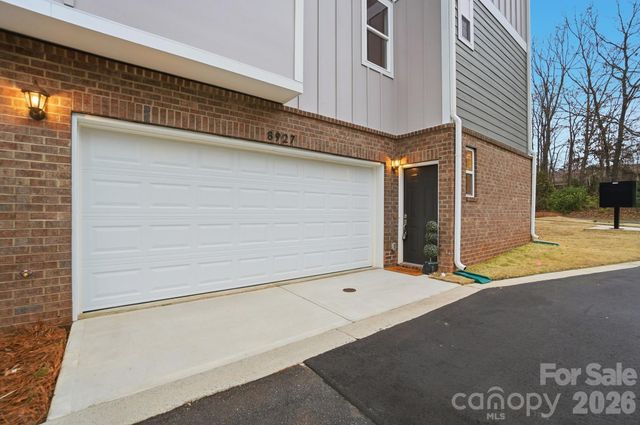 8927 Sharonbrook Drive, Charlotte, NC 28210