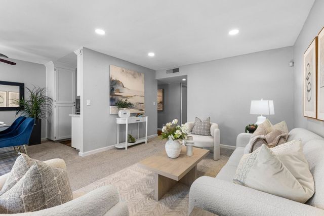 291 Tradewinds Drive 4, San Jose, CA 95123