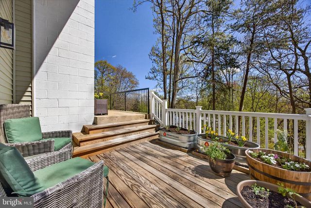 16105 SUMNEY DR, Haymarket, VA 20169