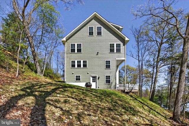 16105 SUMNEY DR, Haymarket, VA 20169