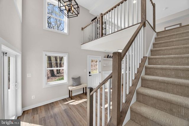 16105 SUMNEY DR, Haymarket, VA 20169