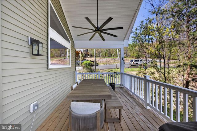 16105 SUMNEY DR, Haymarket, VA 20169