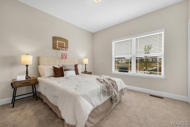 236 Woodhurst, Wentzville, MO 63385
