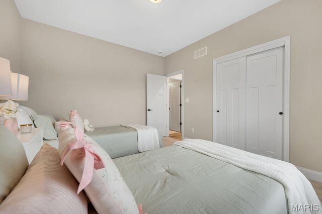 236 Woodhurst, Wentzville, MO 63385