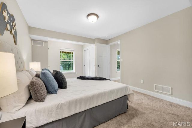 236 Woodhurst, Wentzville, MO 63385