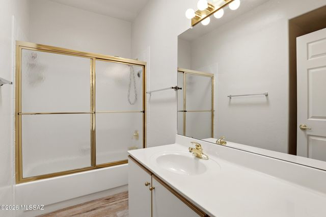 603 W Vía Rosaldo, Green Valley, AZ 85614
