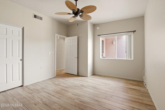 603 W Vía Rosaldo, Green Valley, AZ 85614