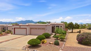 603 W Vía Rosaldo, Green Valley, AZ 85614
