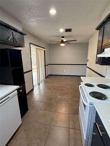 665 NW 15th Street, Moore, OK 73160