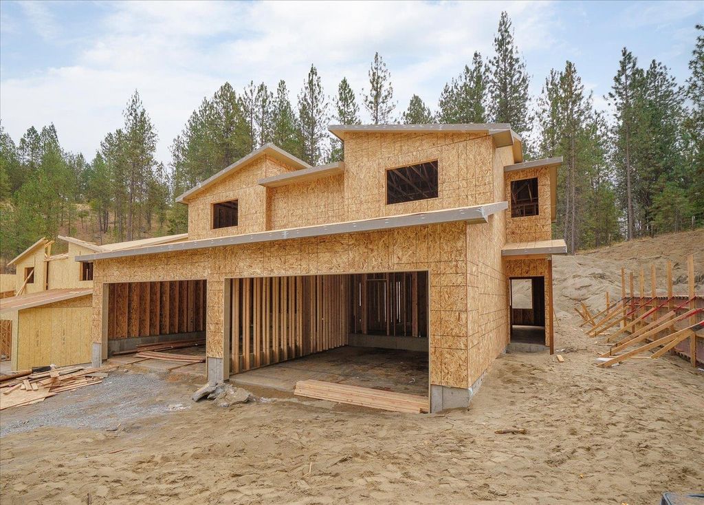 512 E Caribou Ln, Spokane, WA 99218 photo 2