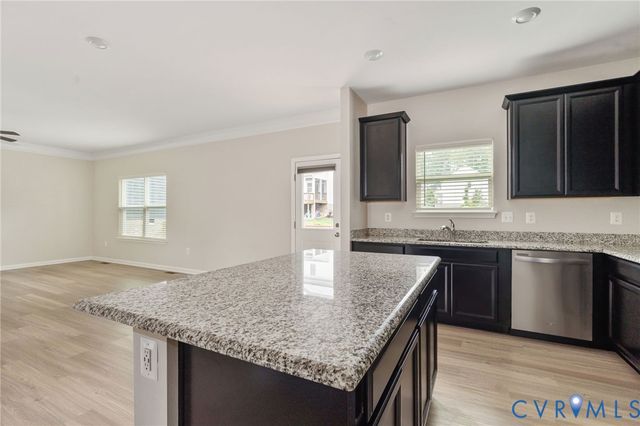 15516 Cedarville Dr, Midlothian, VA 23112