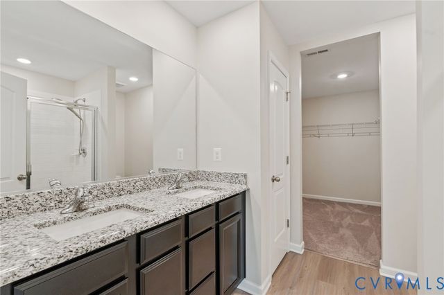 15516 Cedarville Dr, Midlothian, VA 23112