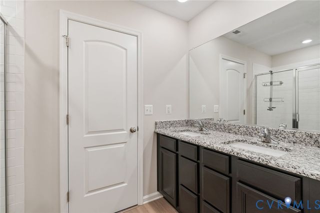15516 Cedarville Dr, Midlothian, VA 23112