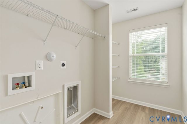 15516 Cedarville Dr, Midlothian, VA 23112