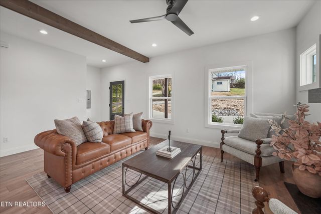 106 S Front Street St, Friendsville, TN 37737