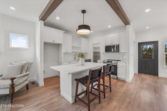 106 S Front Street St, Friendsville, TN 37737