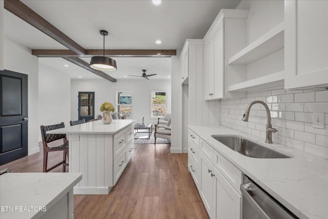 106 S Front Street St, Friendsville, TN 37737