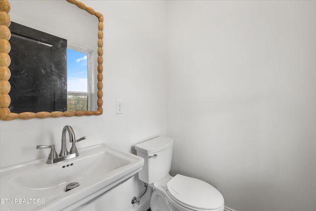 106 S Front Street St, Friendsville, TN 37737