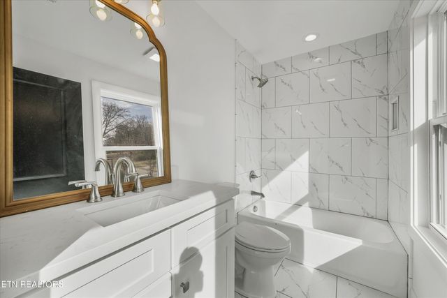 106 S Front Street St, Friendsville, TN 37737