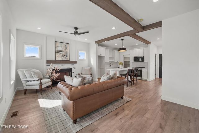 106 S Front Street St, Friendsville, TN 37737