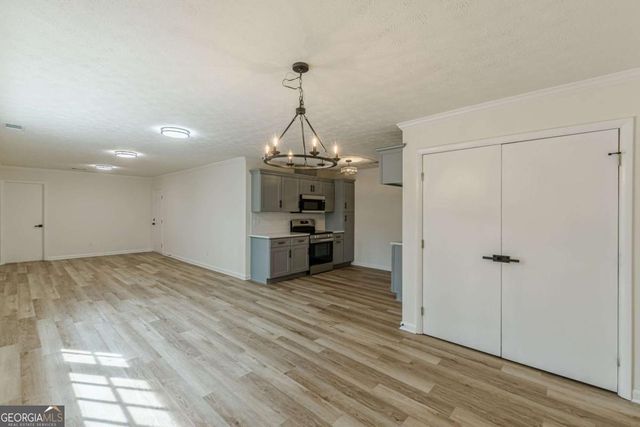 7498 Helms Court, Jonesboro, GA 30236