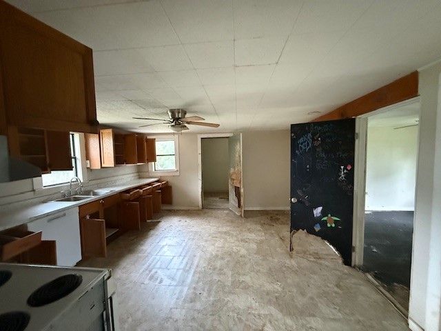 434 Stallings Street, Hartman, AR 72840