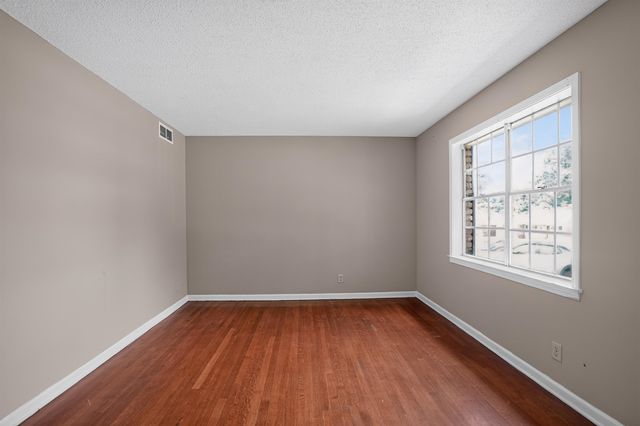 3520 LEHI DR, Memphis, TN 38128