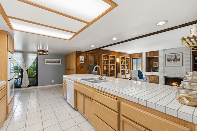 2023 Venetian Dr, Stockton, CA 95207
