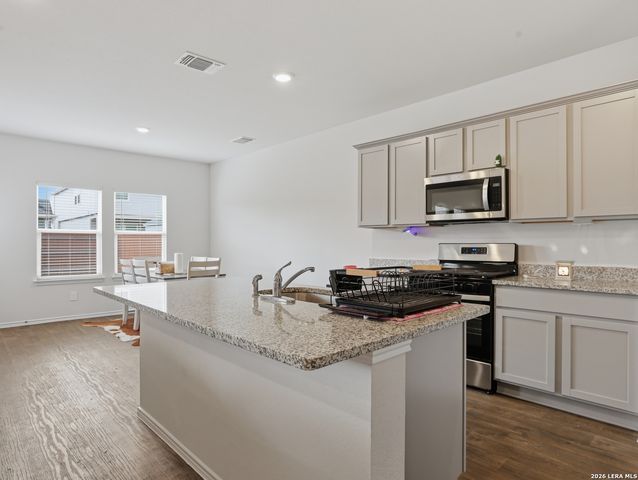 185 Gerasa Dr, Uhland, TX 78640