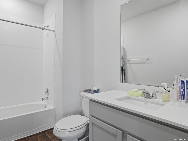 185 Gerasa Dr, Uhland, TX 78640