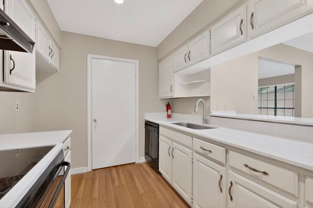 18915 TUPELO Lane, Dallas, TX 75287