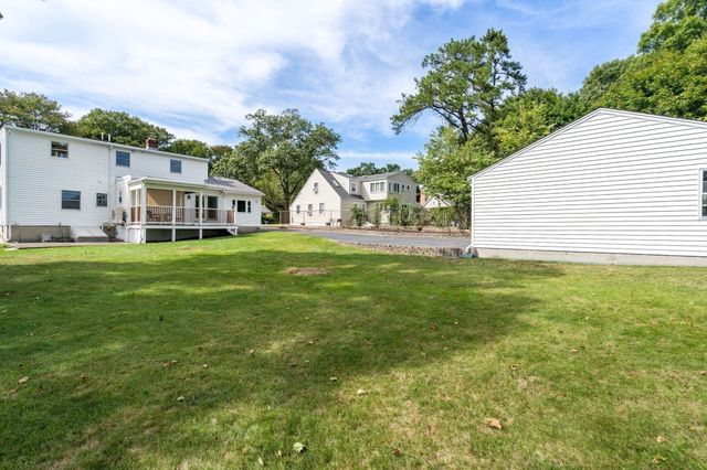 31 Leary St, Wayland, MA 01778