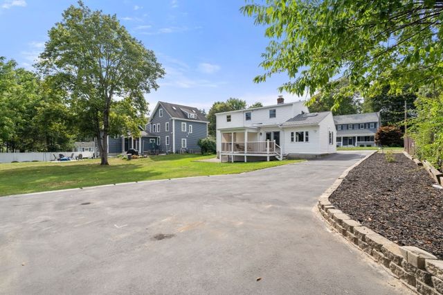 31 Leary St, Wayland, MA 01778
