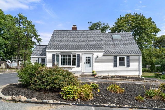 31 Leary St, Wayland, MA 01778