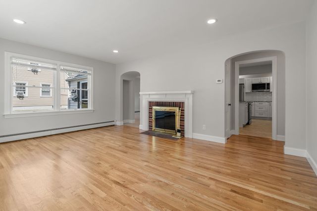 31 Leary St, Wayland, MA 01778