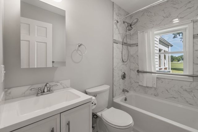31 Leary St, Wayland, MA 01778
