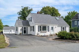 31 Leary St, Wayland, MA 01778