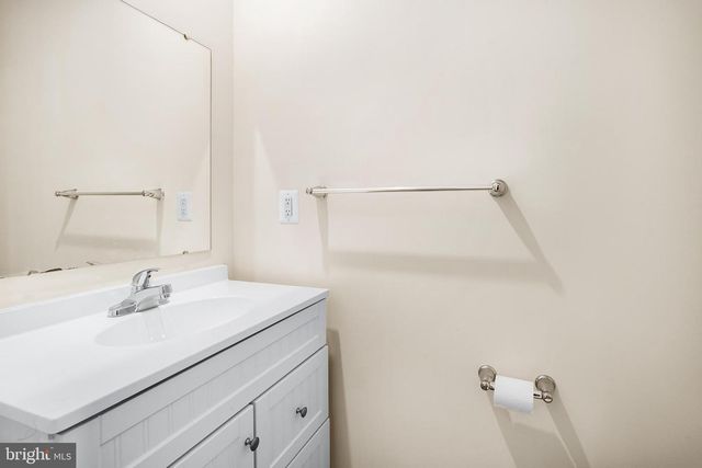 15 TILIA DR, Elkton, MD 21921