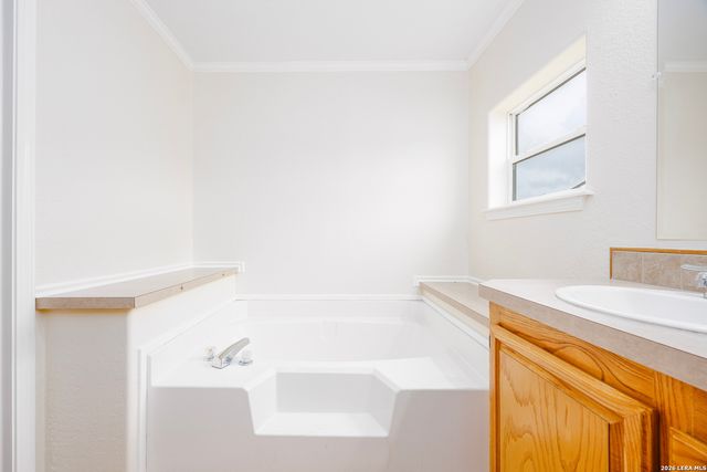 5004 Apache Moon, Spring Branch, TX 78070