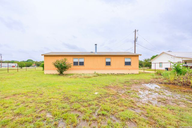 5004 Apache Moon, Spring Branch, TX 78070