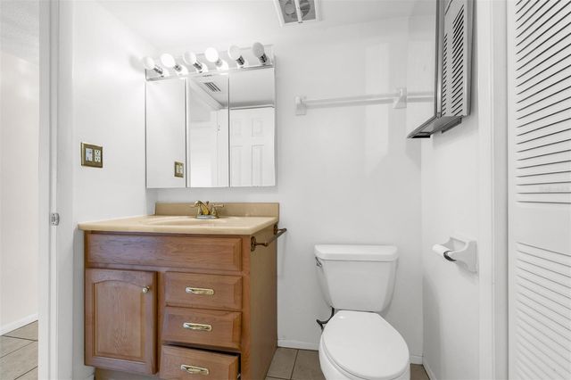 1935 CONWAY ROAD R3, Orlando, FL 32812