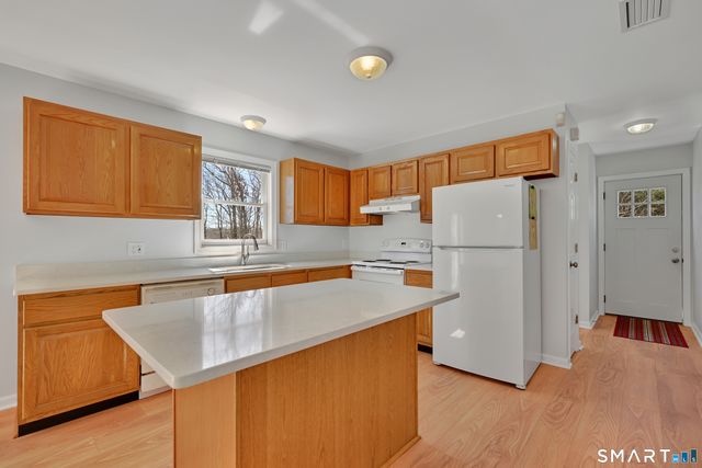 5 Brooke Hill Road, East Haddam, CT 06423