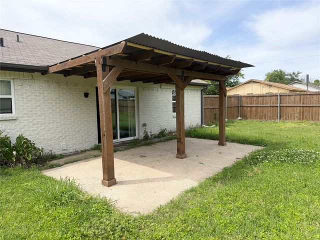 2828 Bamboo Street, Mesquite, TX 75150