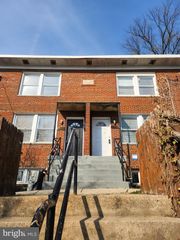 3839 SE 1ST ST SE, Washington, DC 20032